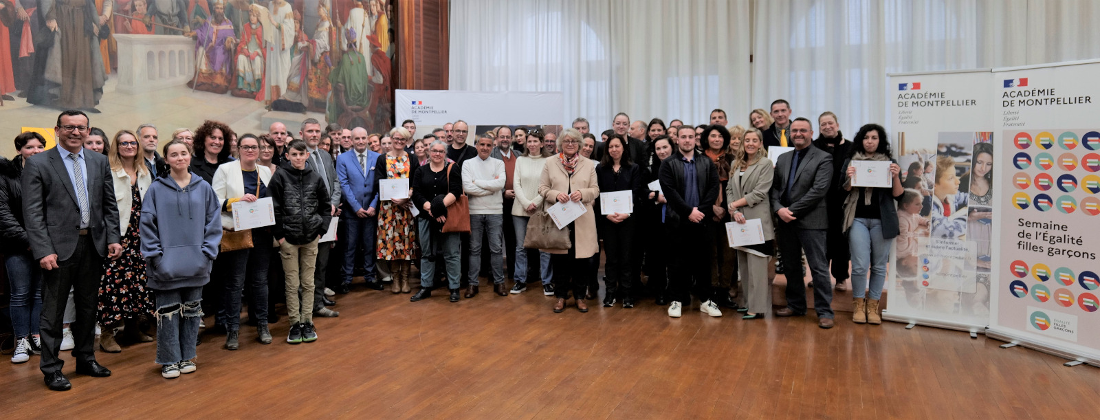 photo de groupe des lauréats du label égalité filles-garçons