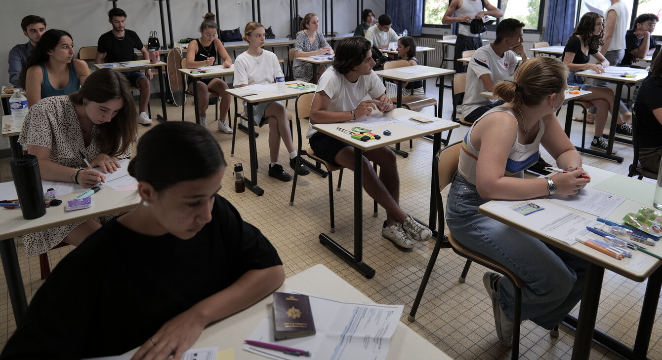 Elèves en examens