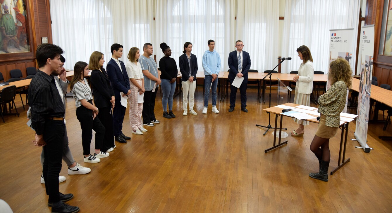 Cérémonie mise à l'honneur des representants lycéens