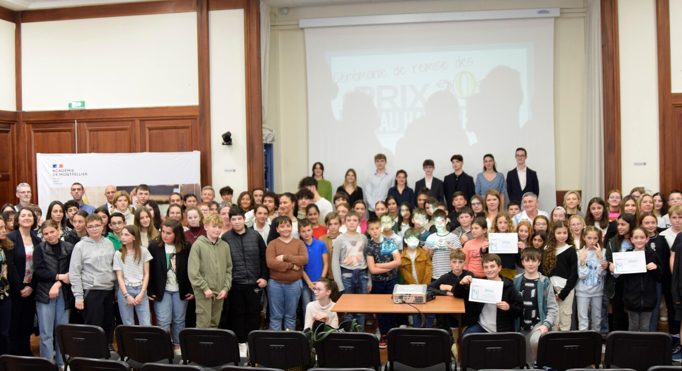 Ensemble des participants remise des prix NAH